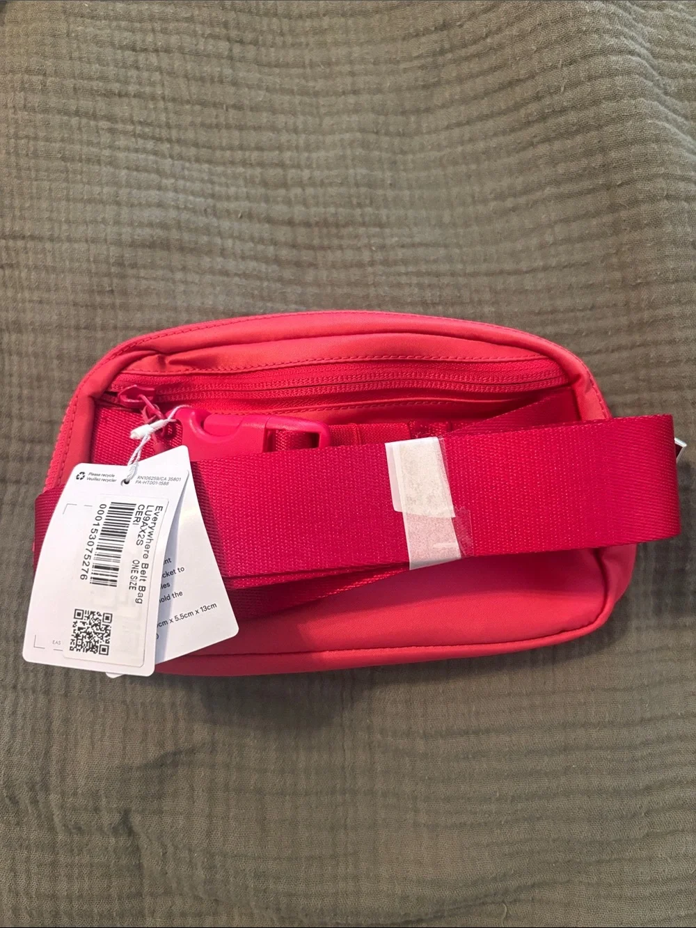 Lululemon Vibrant Pink Zip Fanny Pack